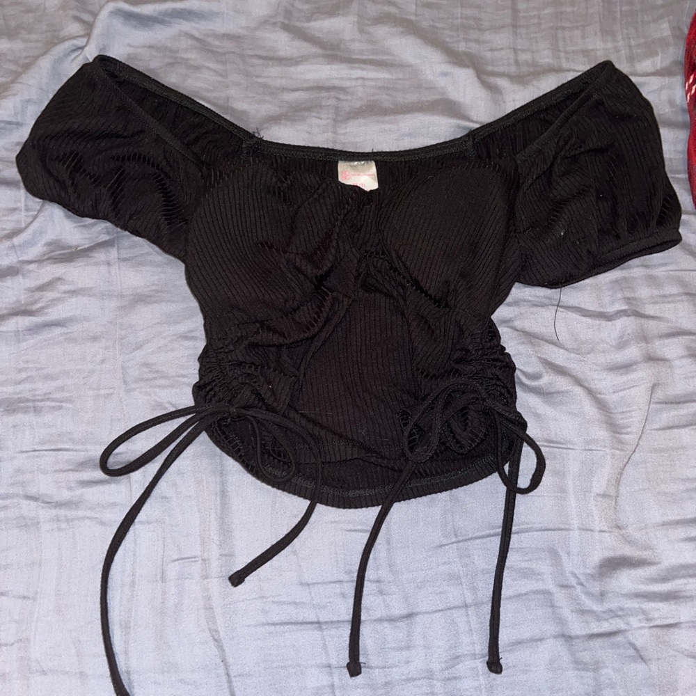 black scrunch crop top size xs